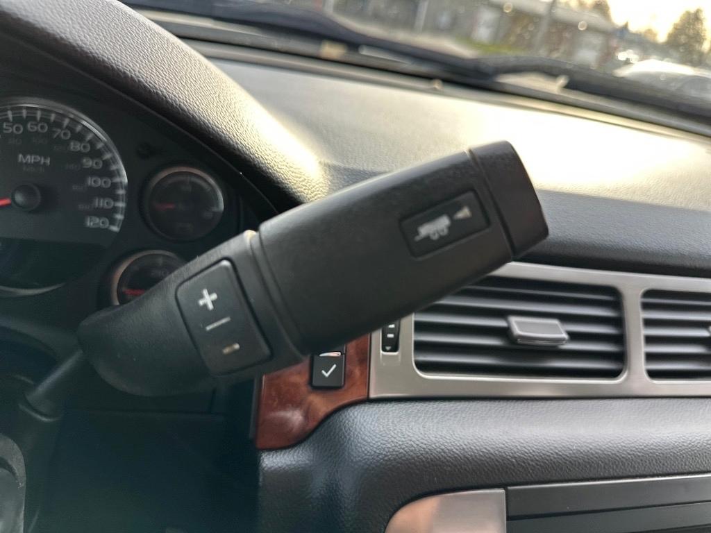 GMC Sierra 1500 SLT Crew Cab 4WD 2011