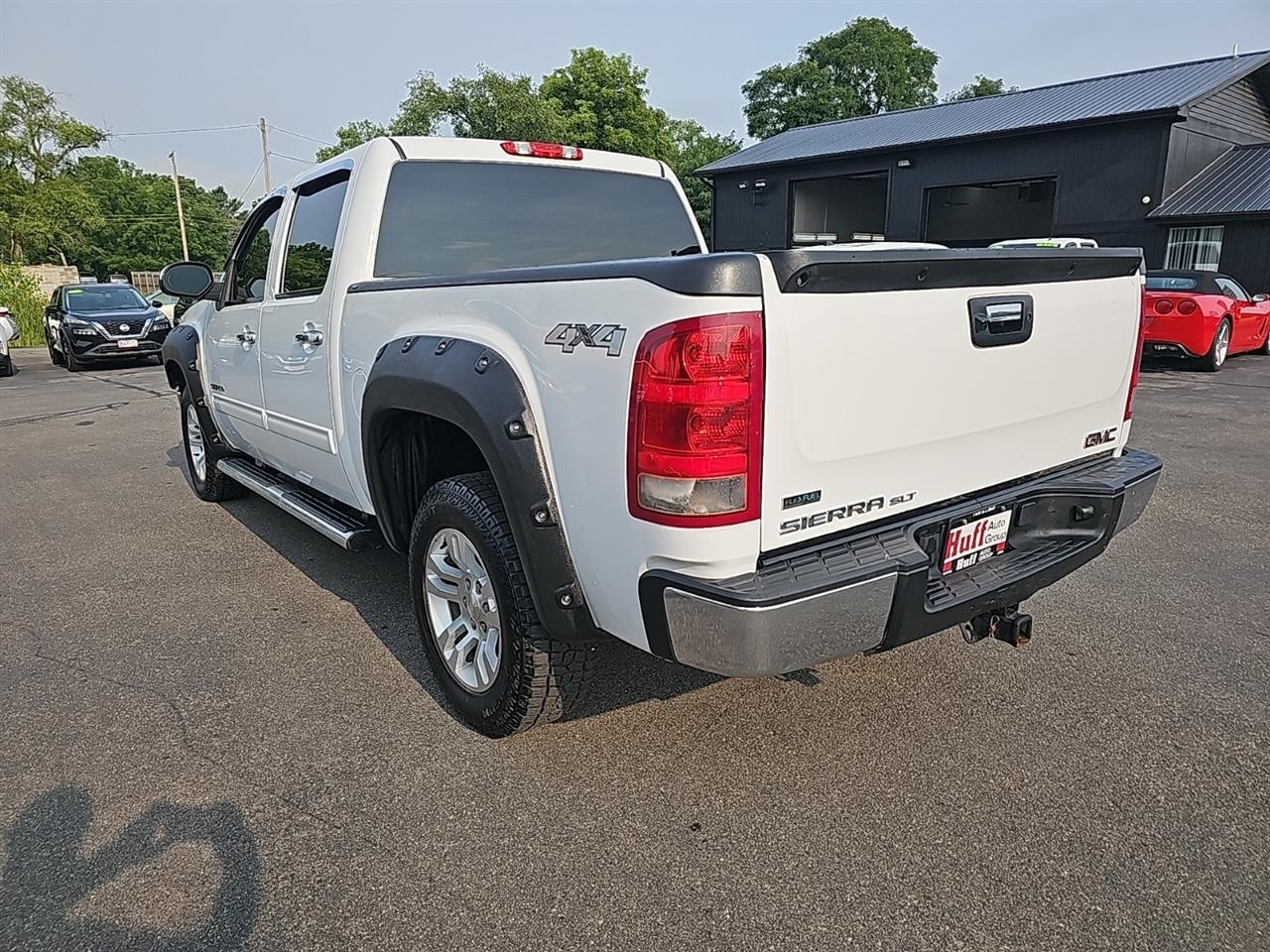 GMC Sierra 1500 SLT Crew Cab 4WD 2011