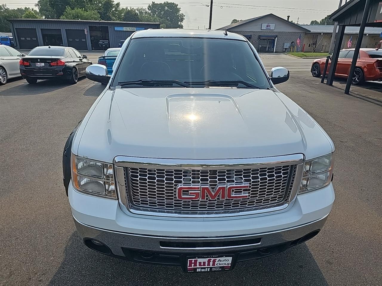 GMC Sierra 1500 SLT Crew Cab 4WD 2011
