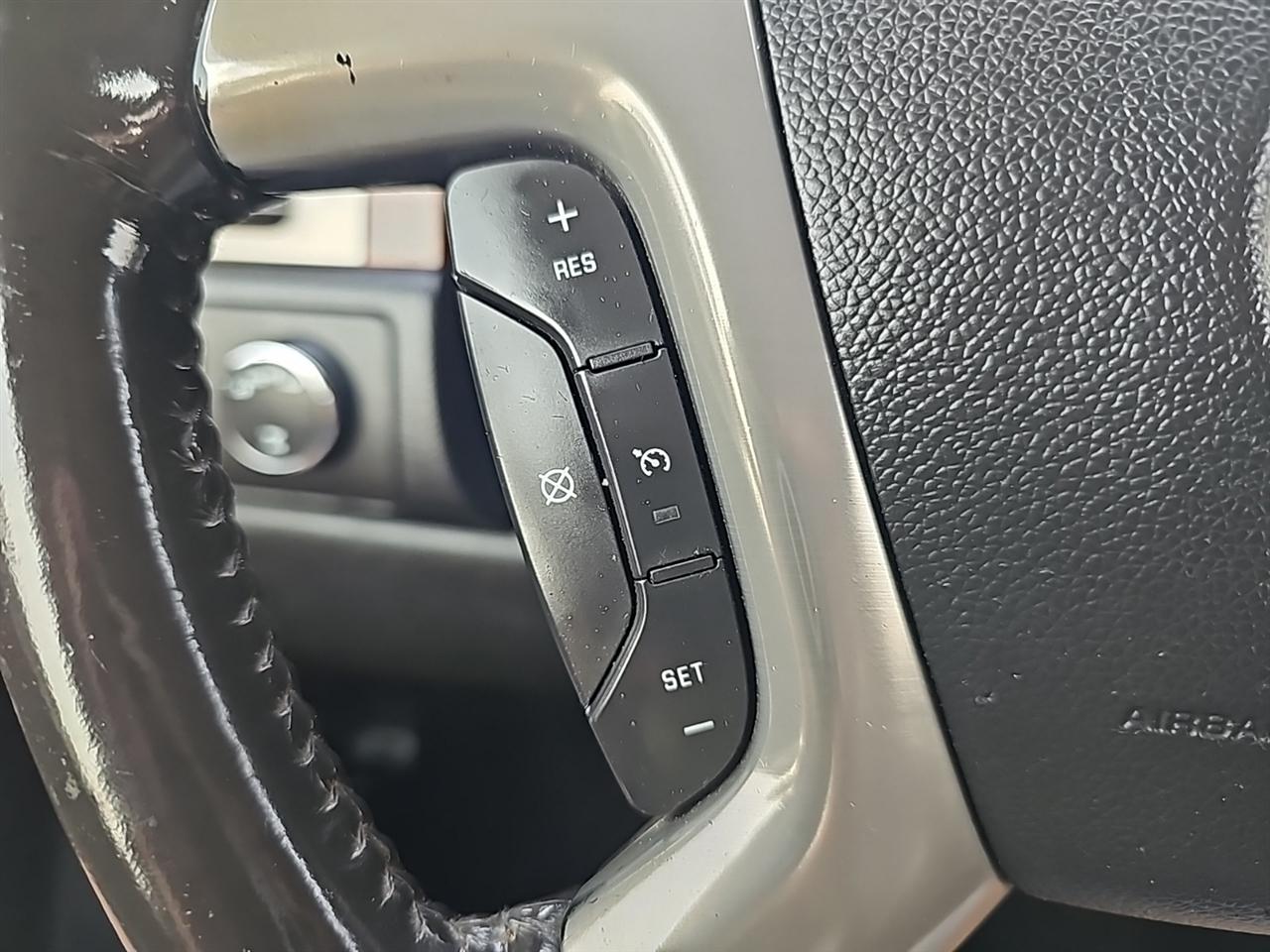 GMC Sierra 1500 SLT Crew Cab 4WD 2011