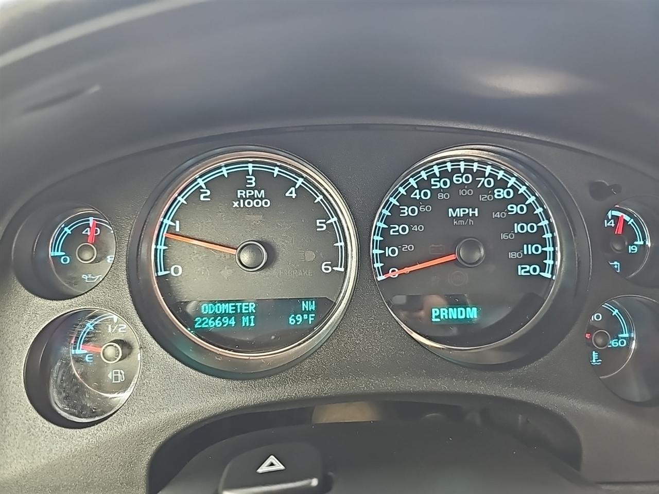 GMC Sierra 1500 SLT Crew Cab 4WD 2011