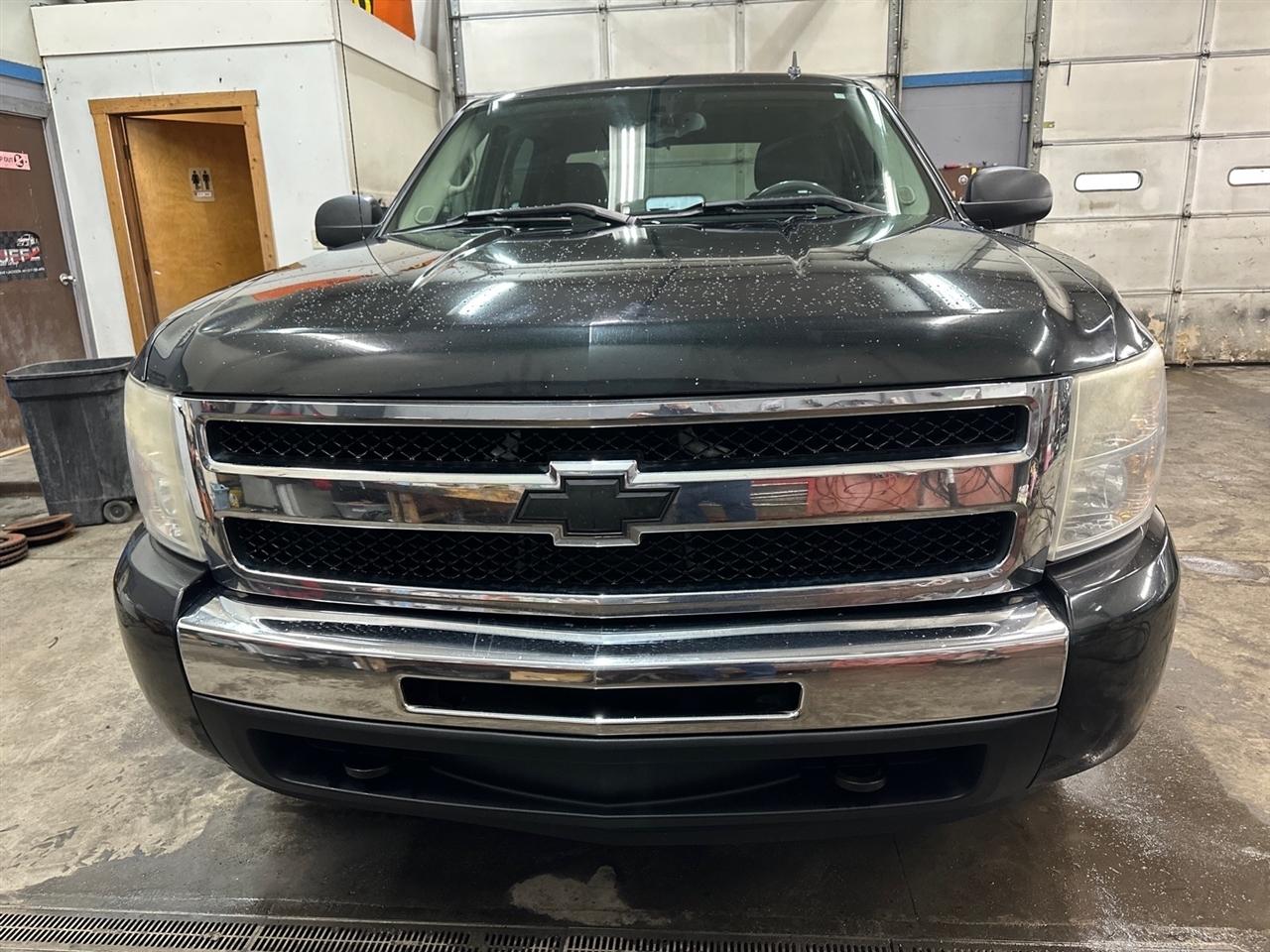 Chevrolet Silverado 1500 2WD Crew Cab 143.5" LT 2009