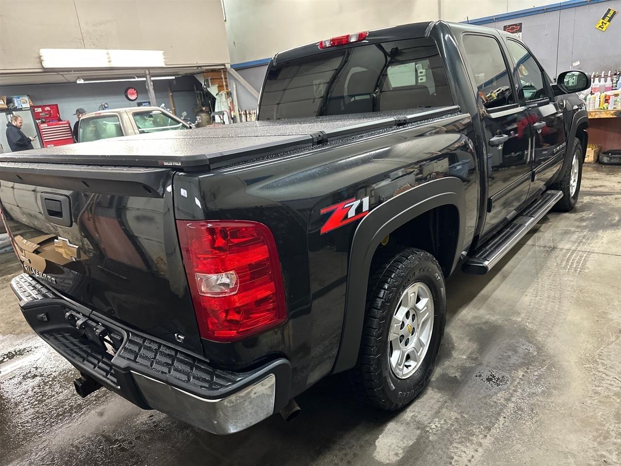 Chevrolet Silverado 1500 2WD Crew Cab 143.5" LT 2009