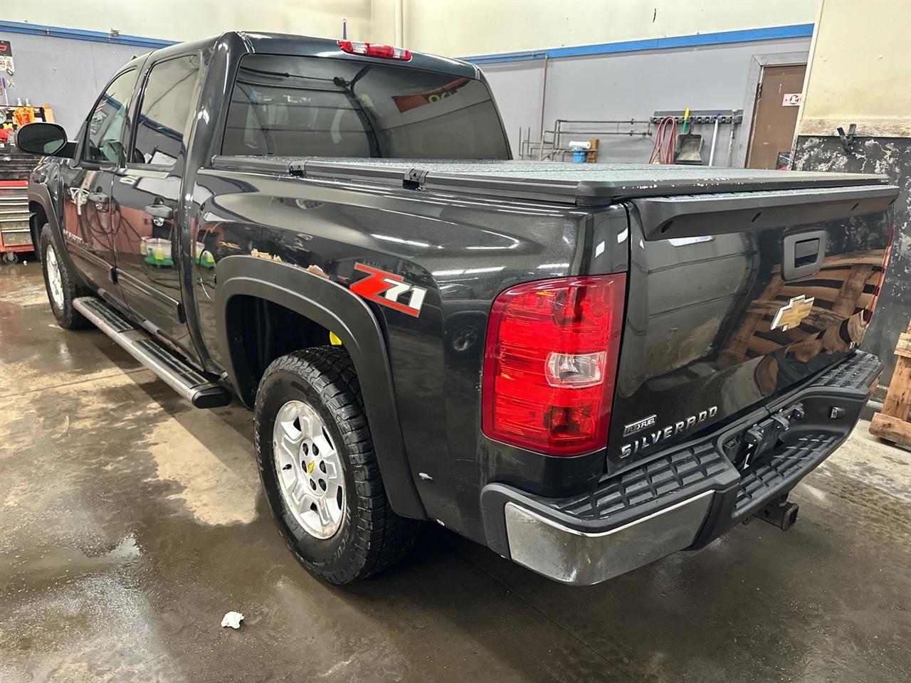 Chevrolet Silverado 1500 2WD Crew Cab 143.5" LT 2009