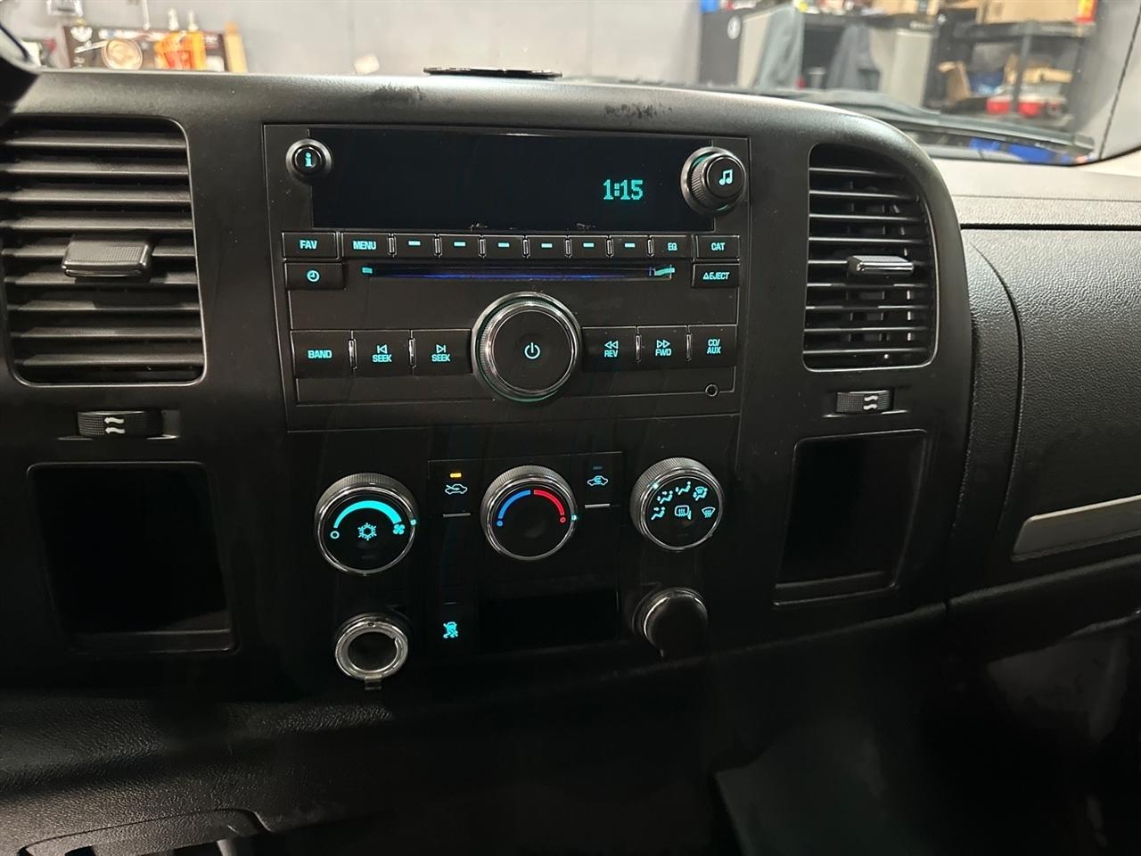 Chevrolet Silverado 1500 2WD Crew Cab 143.5" LT 2009