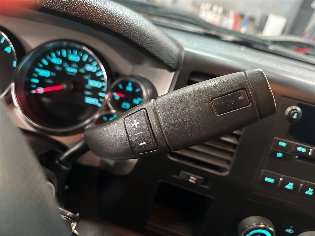 Chevrolet Silverado 1500 2WD Crew Cab 143.5" LT 2009