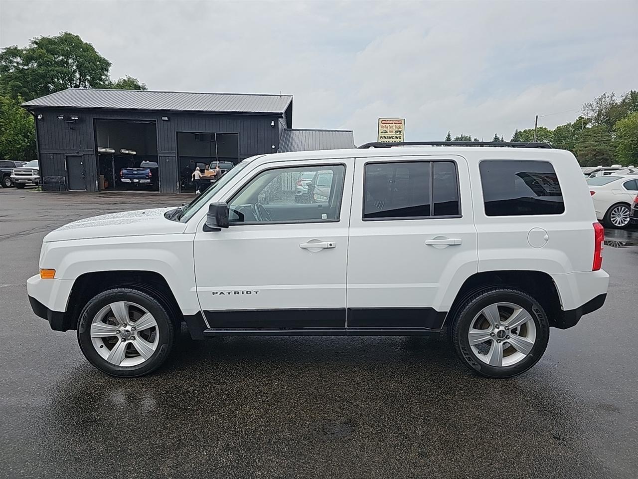 Jeep Patriot 4WD 4dr Latitude 2015