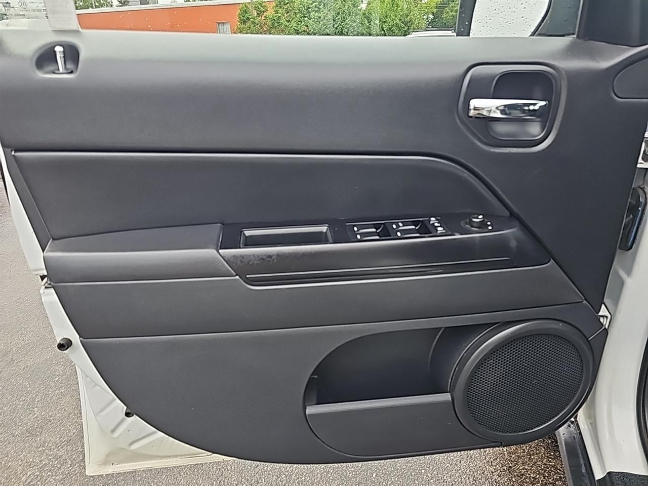 Jeep Patriot 4WD 4dr Latitude 2015