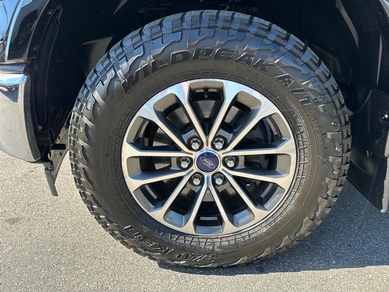Ford F-150 Platinum 4WD SuperCrew 5.5' Box 2017