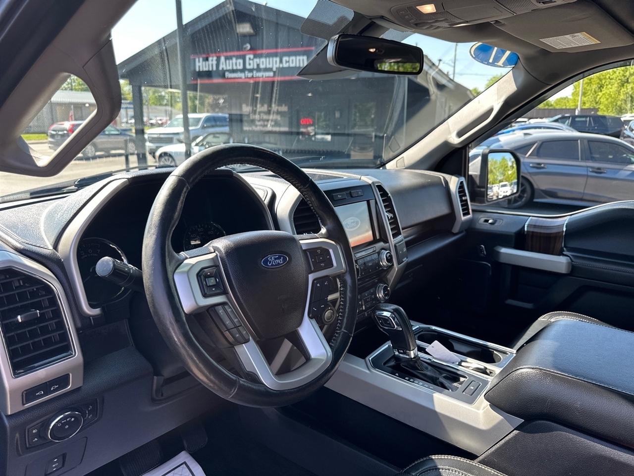 Ford F-150 Platinum 4WD SuperCrew 5.5' Box 2017