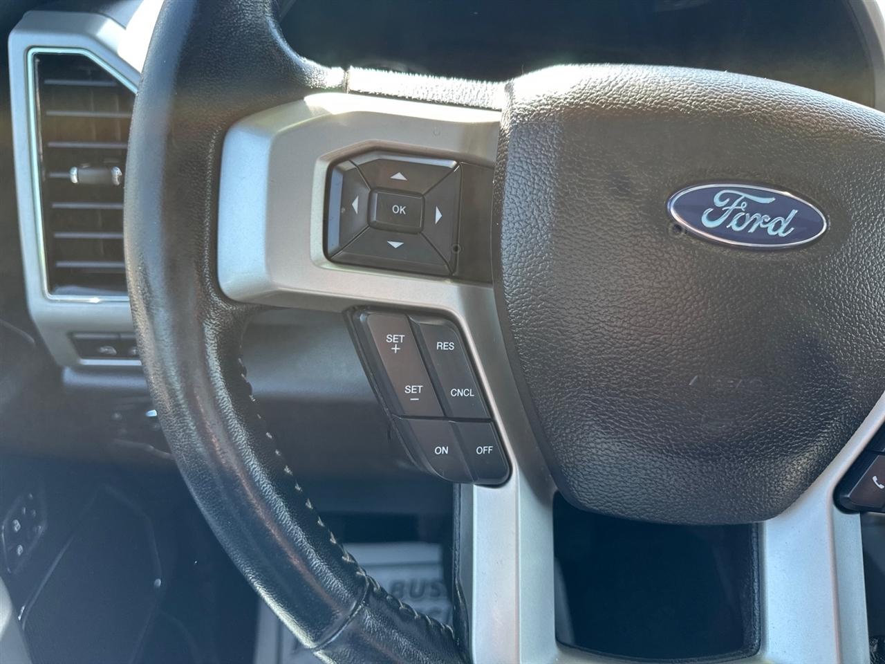 Ford F-150 Platinum 4WD SuperCrew 5.5' Box 2017