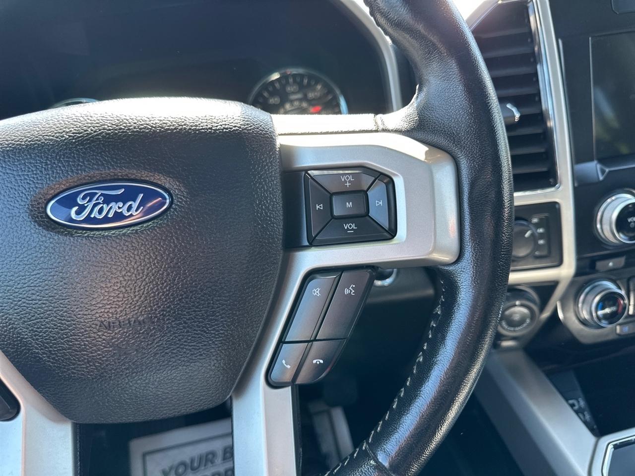 Ford F-150 Platinum 4WD SuperCrew 5.5' Box 2017