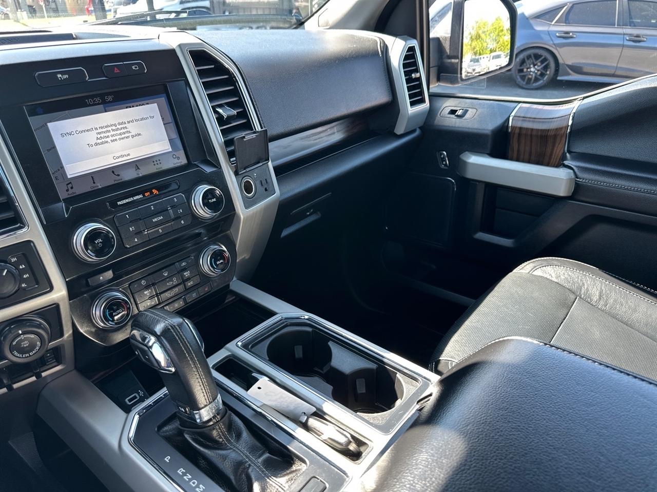 Ford F-150 Platinum 4WD SuperCrew 5.5' Box 2017