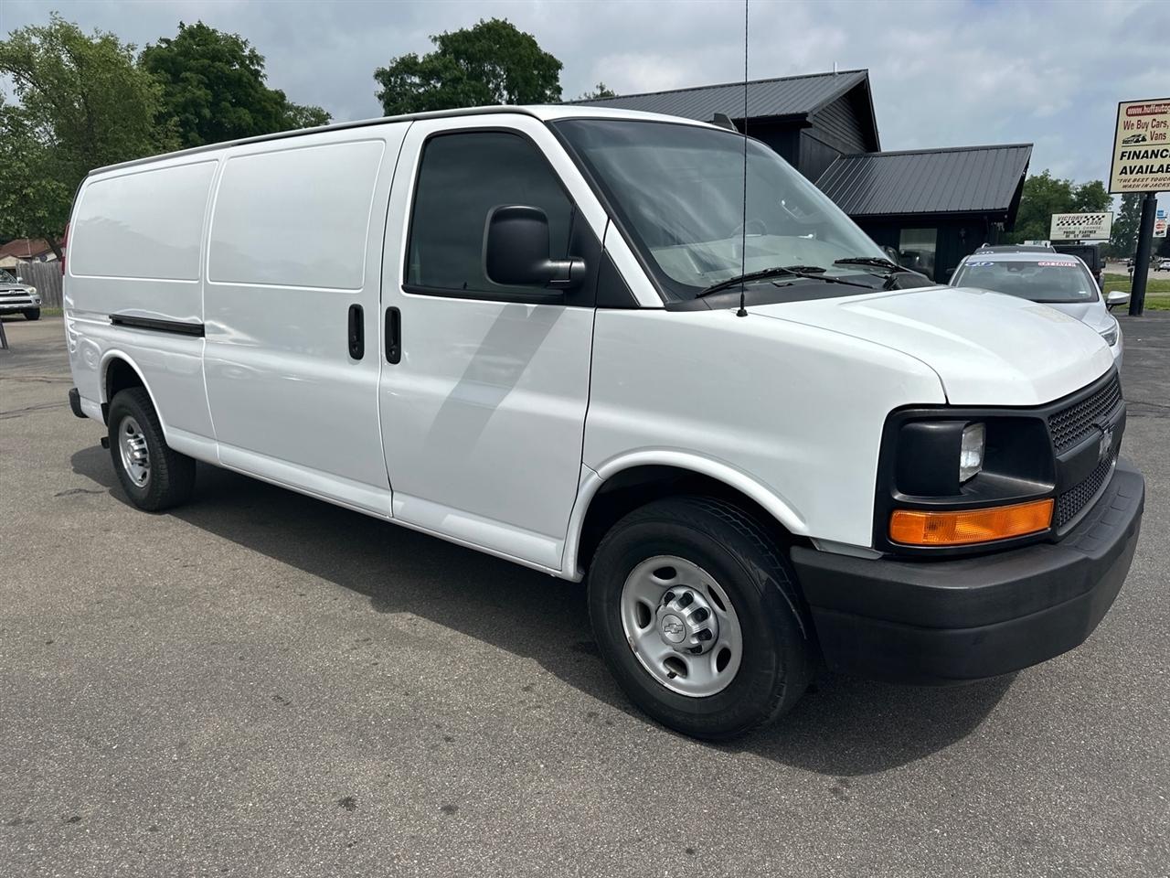2017 Chevrolet Express Cargo Van RWD 2500 155"