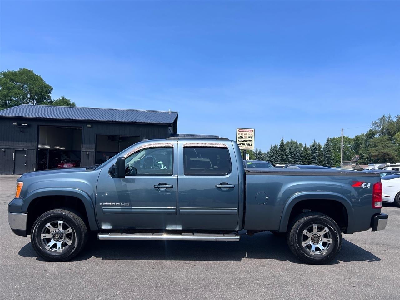 GMC Sierra 2500HD 4WD Crew Cab 153" SLT 2007
