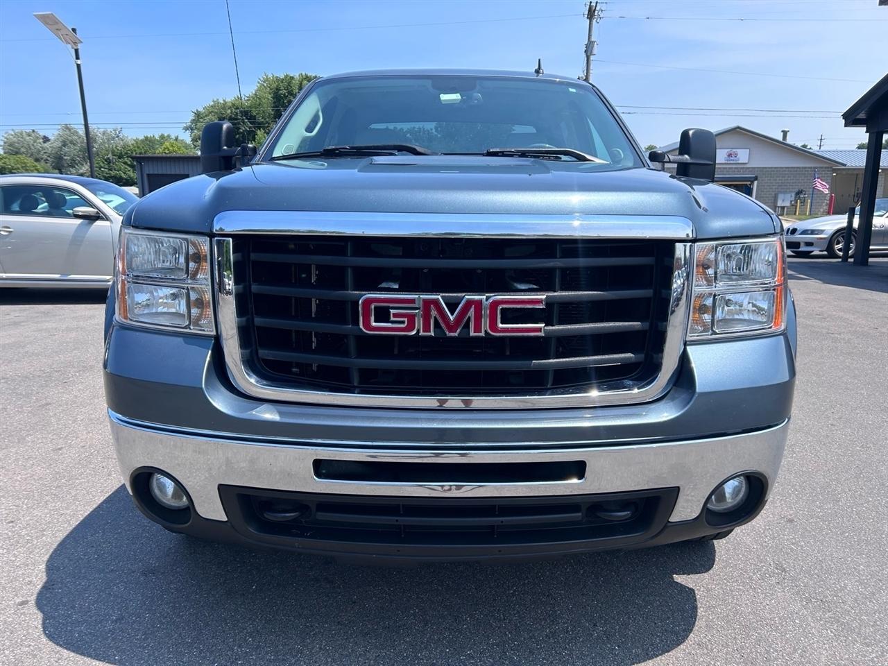 GMC Sierra 2500HD 4WD Crew Cab 153" SLT 2007