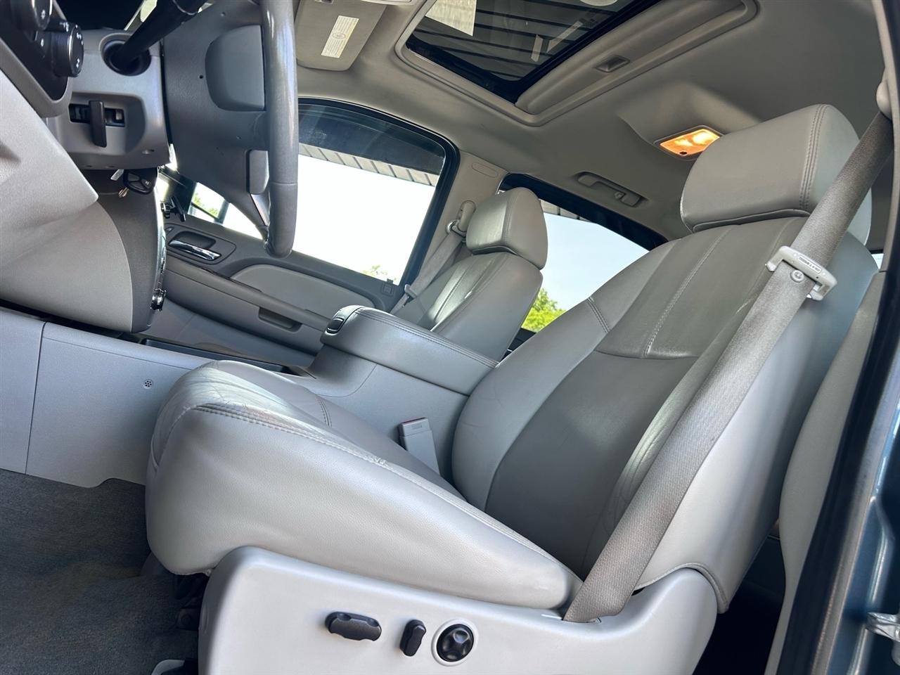 GMC Sierra 2500HD 4WD Crew Cab 153" SLT 2007