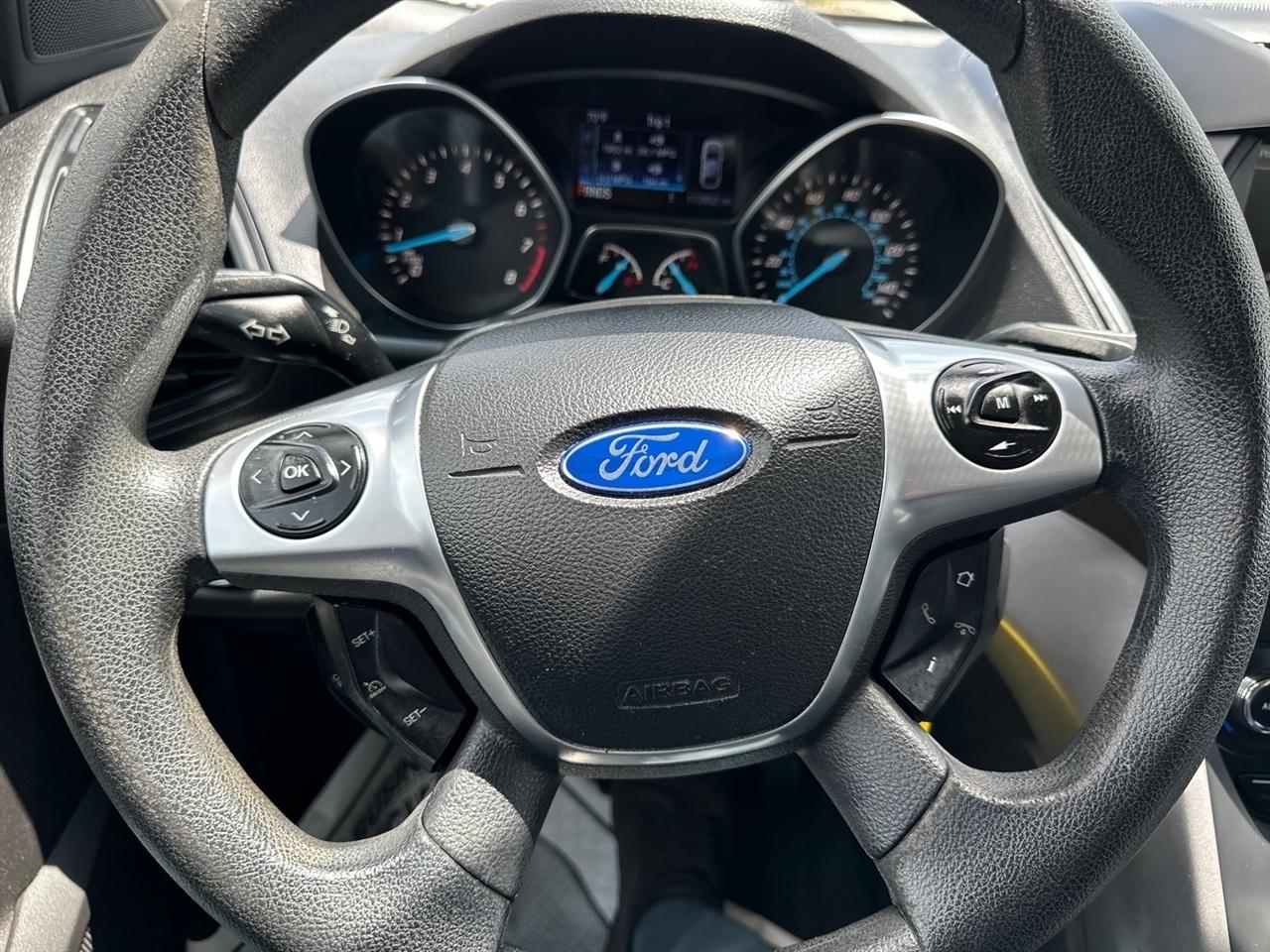 Ford Escape  2014