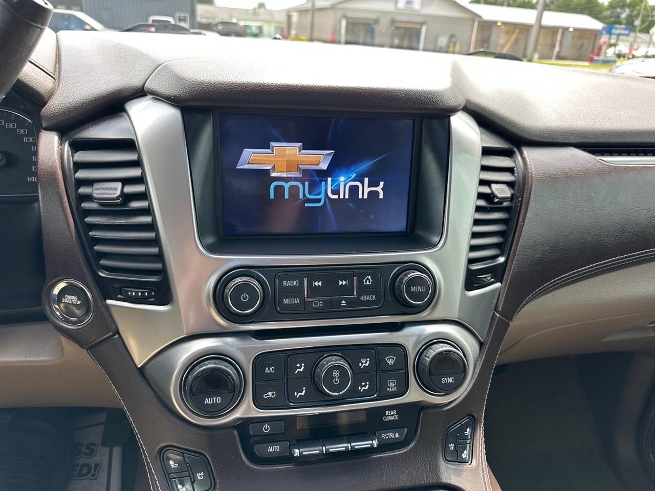 Chevrolet Suburban 4WD 4dr 1500 LTZ 2016
