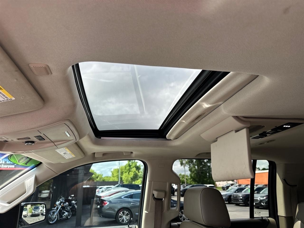 Chevrolet Suburban 4WD 4dr 1500 LTZ 2016