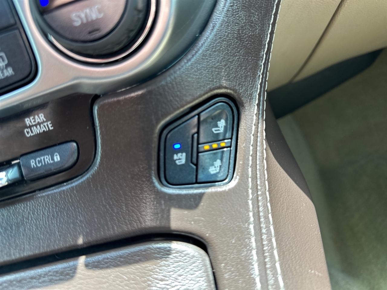 Chevrolet Suburban 4WD 4dr 1500 LTZ 2016