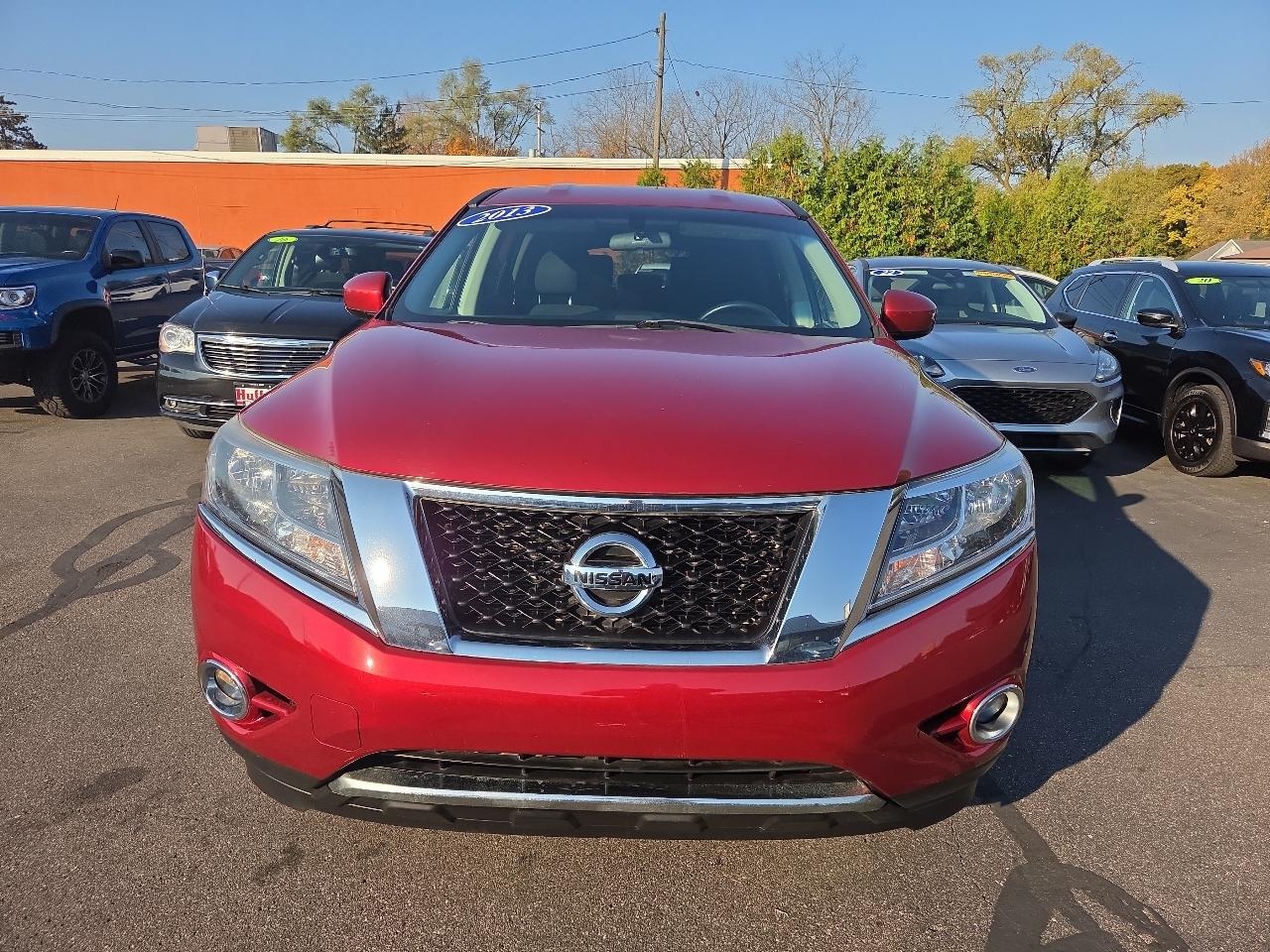 Nissan Pathfinder 4WD 4dr S 2013
