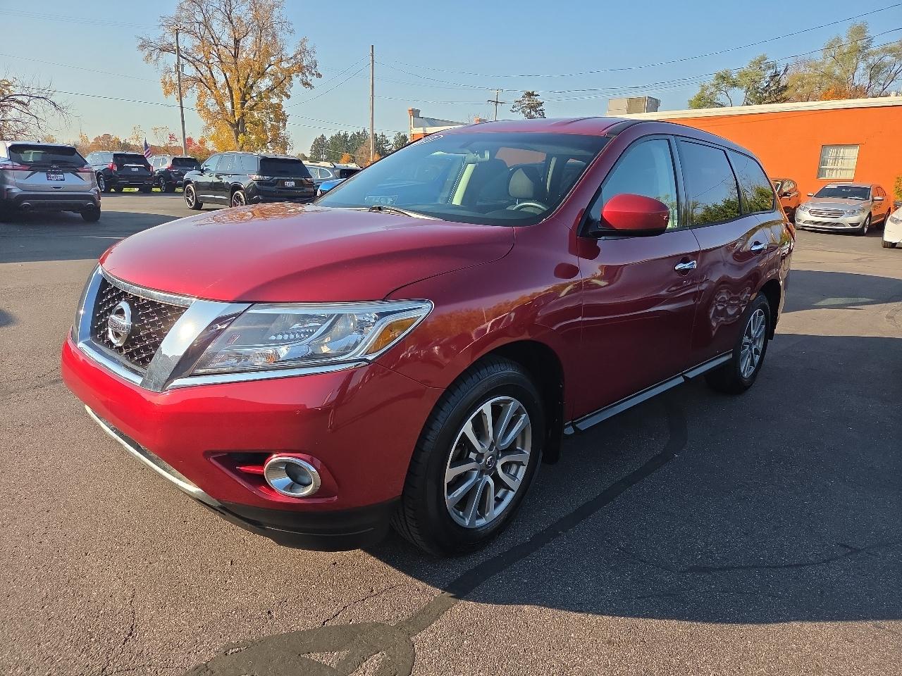Nissan Pathfinder 4WD 4dr S 2013