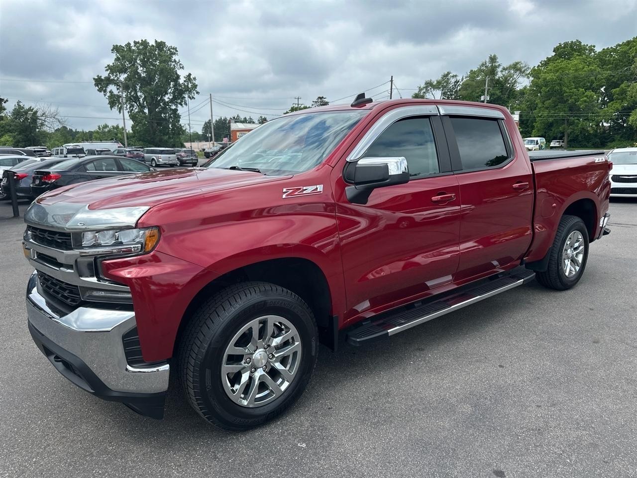 Chevrolet Silverado 1500 4WD Crew Cab 147" LT 2020