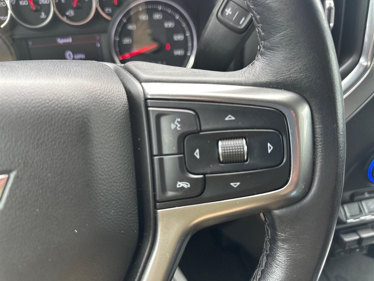 Chevrolet Silverado 1500 4WD Crew Cab 147" LT 2020