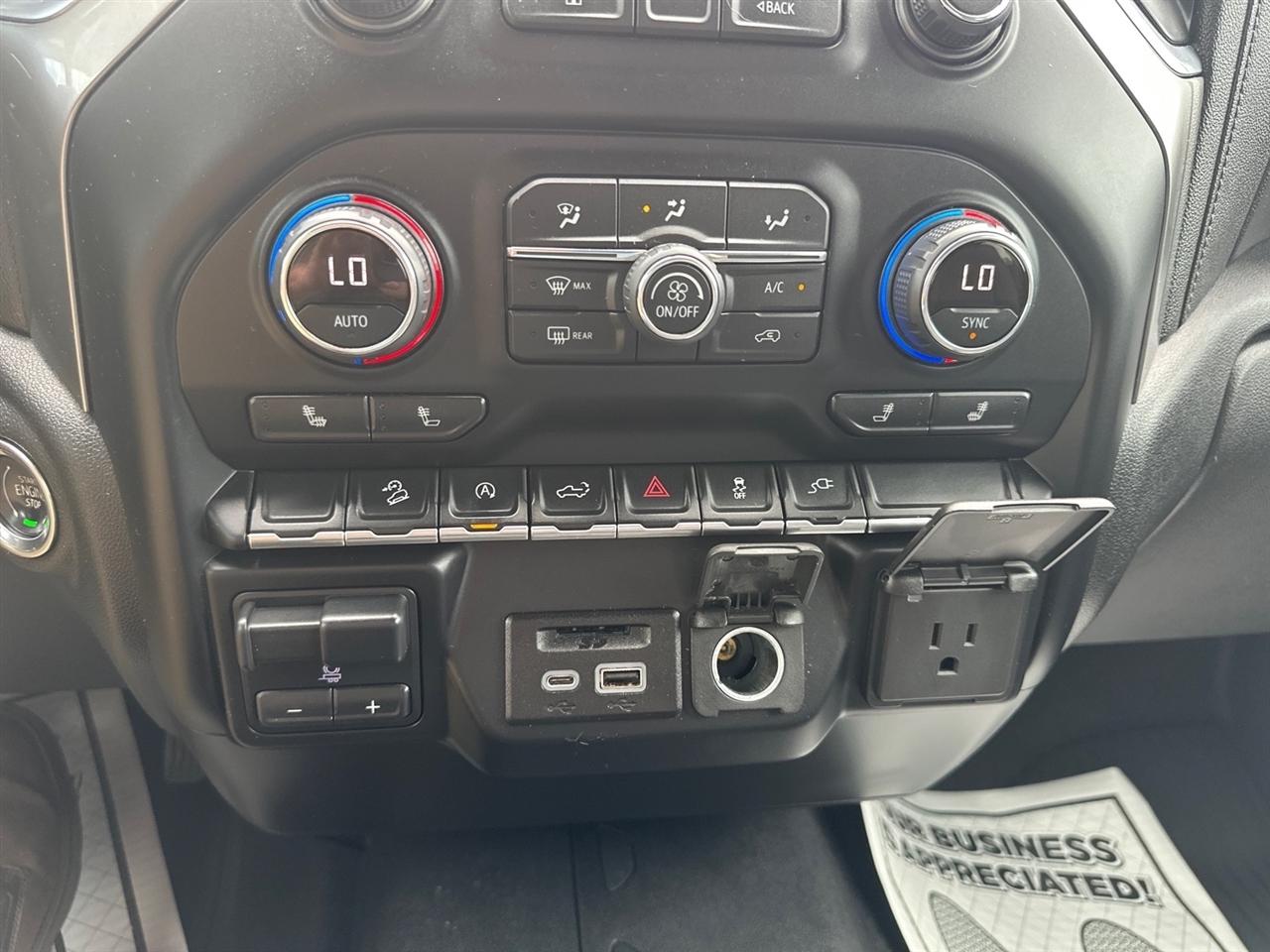 Chevrolet Silverado 1500 4WD Crew Cab 147" LT 2020