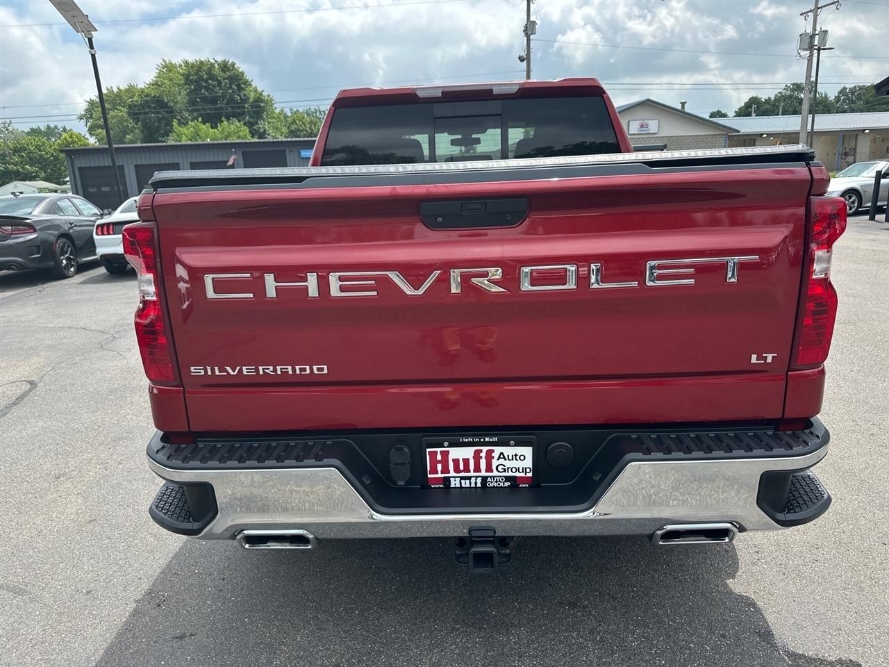 Chevrolet Silverado 1500 4WD Crew Cab 147" LT 2020