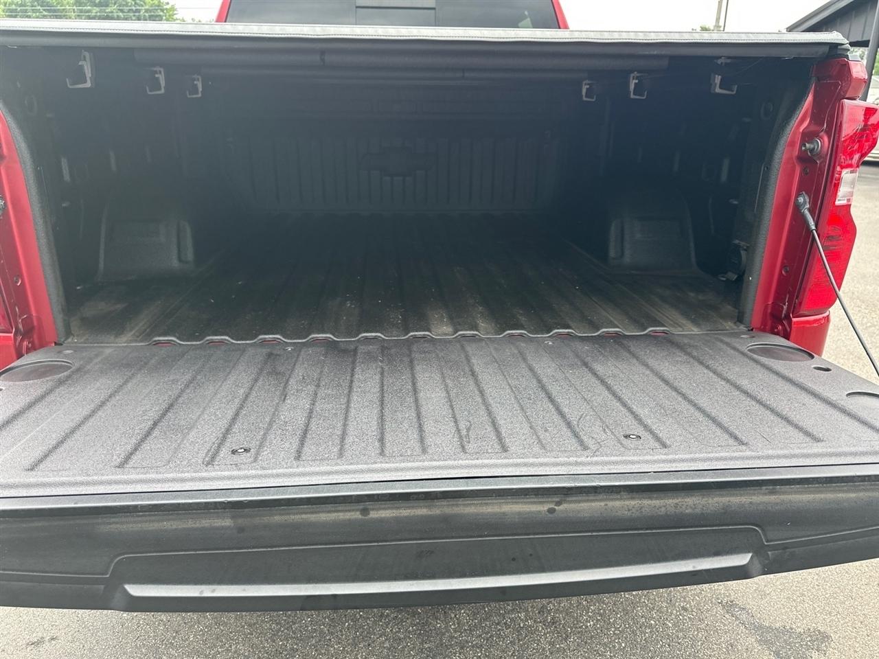 Chevrolet Silverado 1500 4WD Crew Cab 147" LT 2020