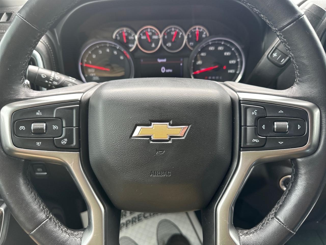 Chevrolet Silverado 1500 4WD Crew Cab 147" LT 2020