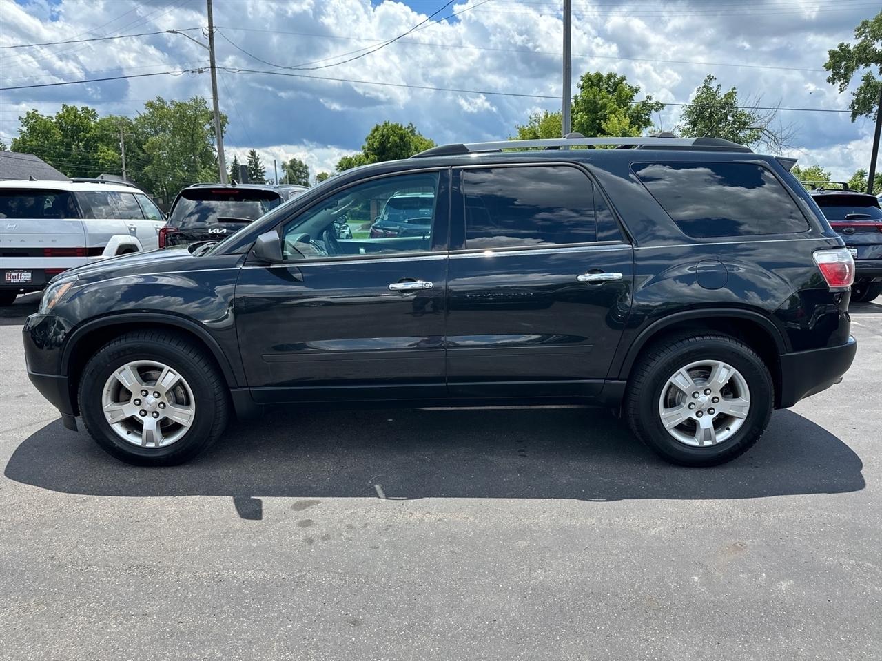 GMC Acadia FWD 4dr SL 2011