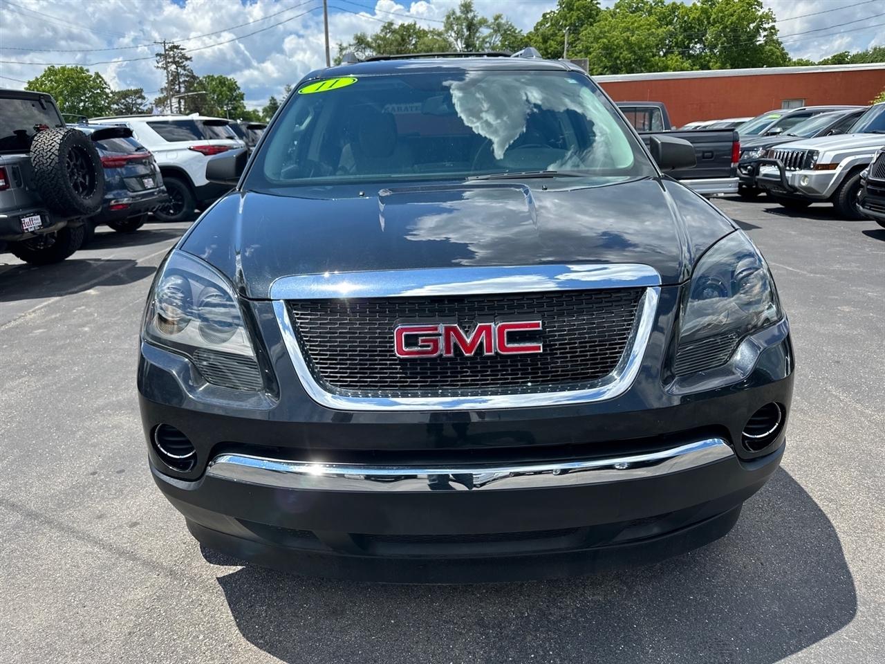 GMC Acadia FWD 4dr SL 2011
