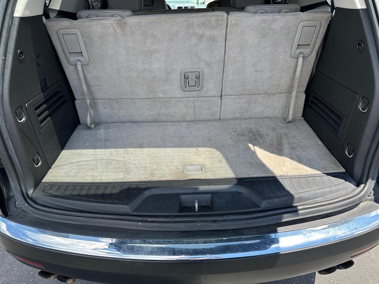 GMC Acadia FWD 4dr SL 2011