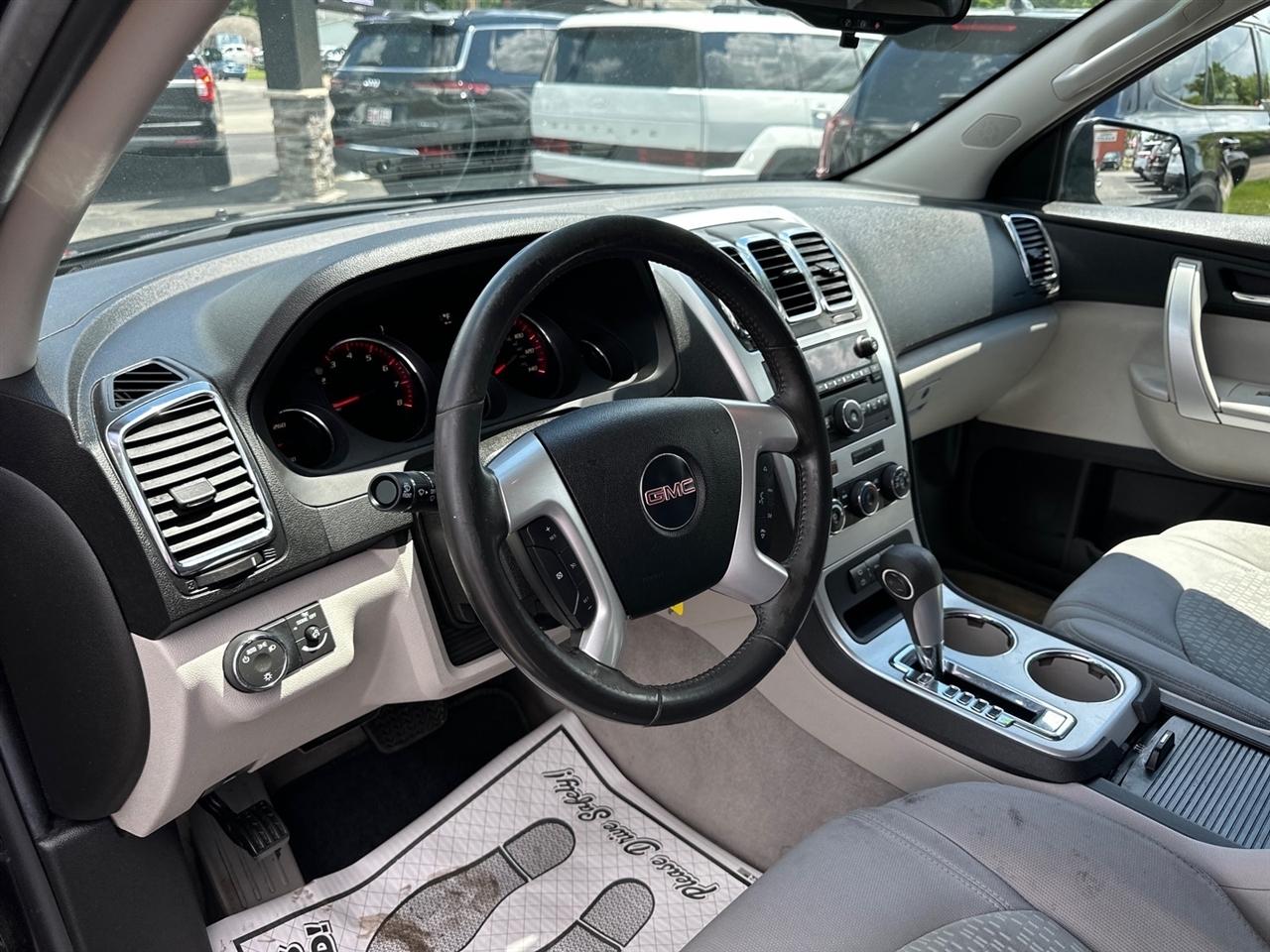 GMC Acadia FWD 4dr SL 2011