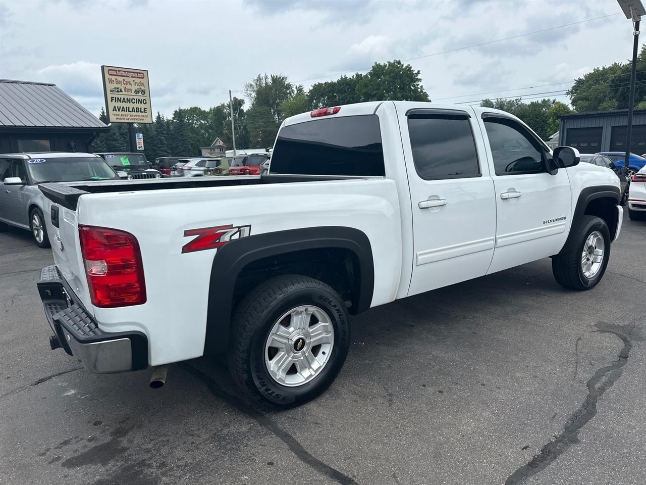 Chevrolet Silverado 1500 4WD Crew Cab 143.5" LT 2012