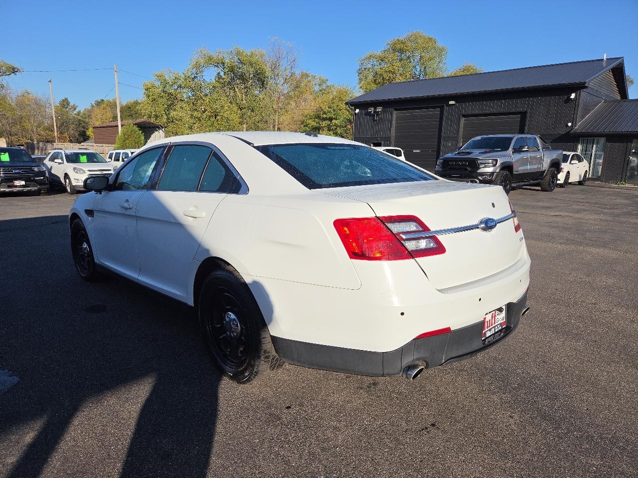 Ford Sedan Police Interceptor 4dr Sdn AWD 2016