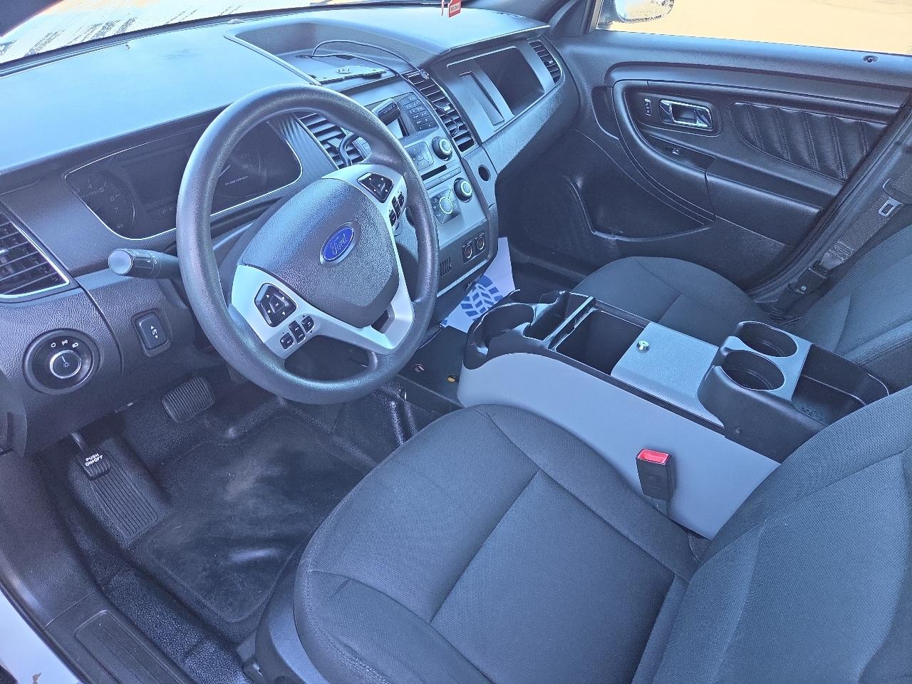 Ford Sedan Police Interceptor 4dr Sdn AWD 2016