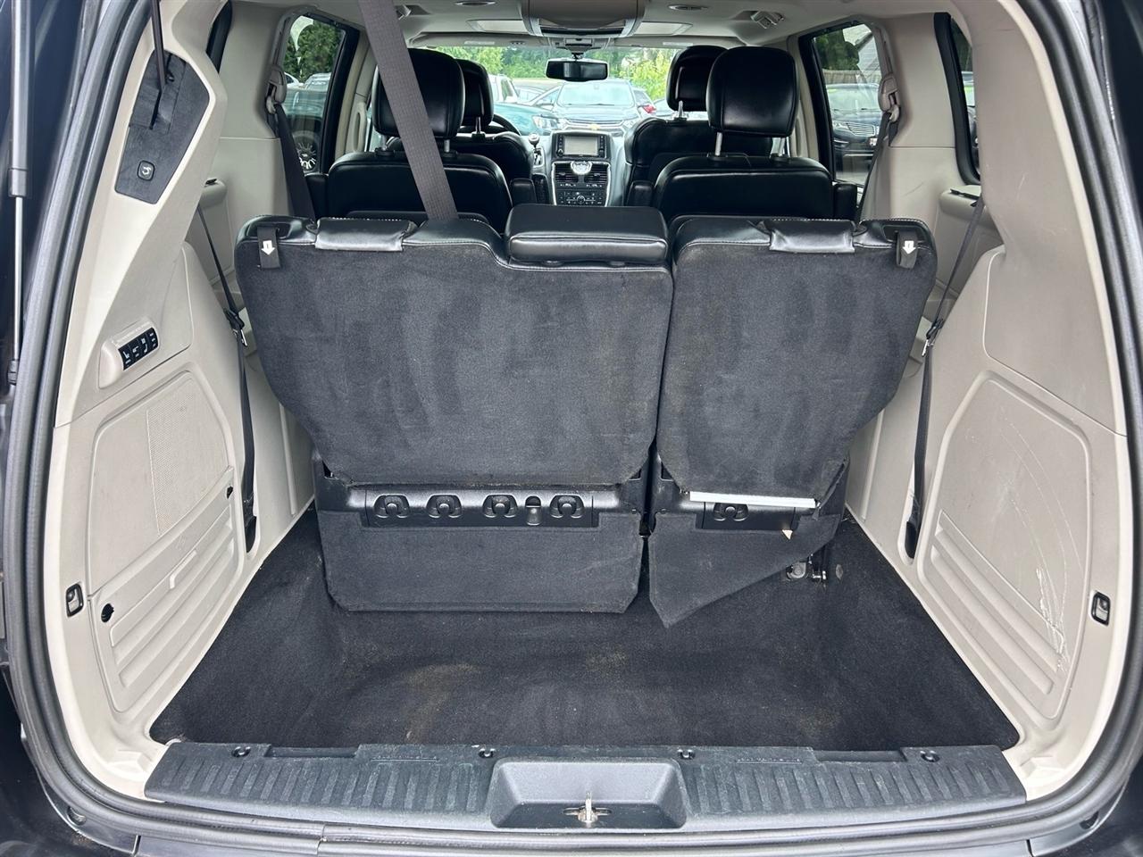 Chrysler Town & Country 4dr Wgn Limited Platinum 2016