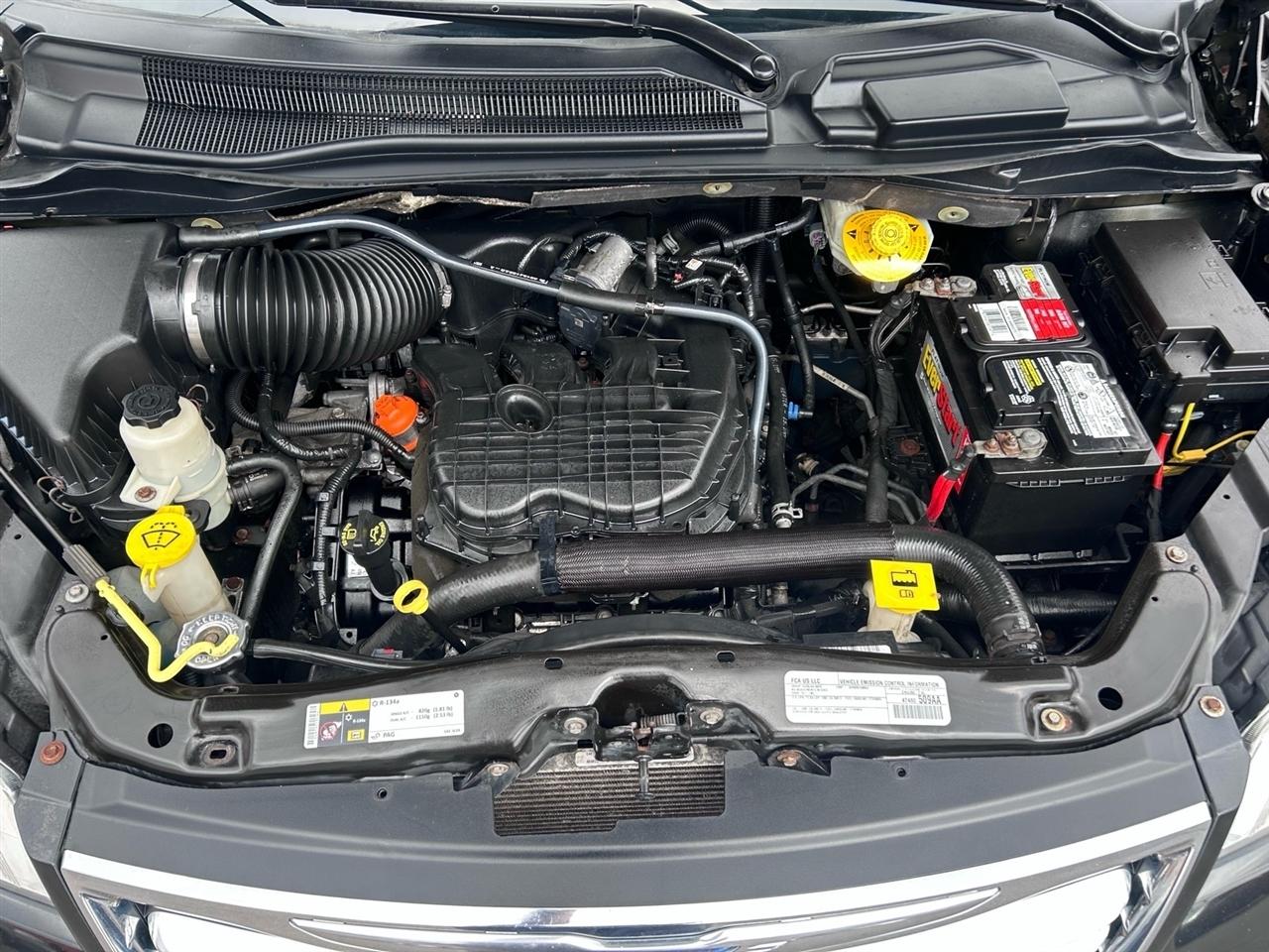 Chrysler Town & Country 4dr Wgn Limited Platinum 2016