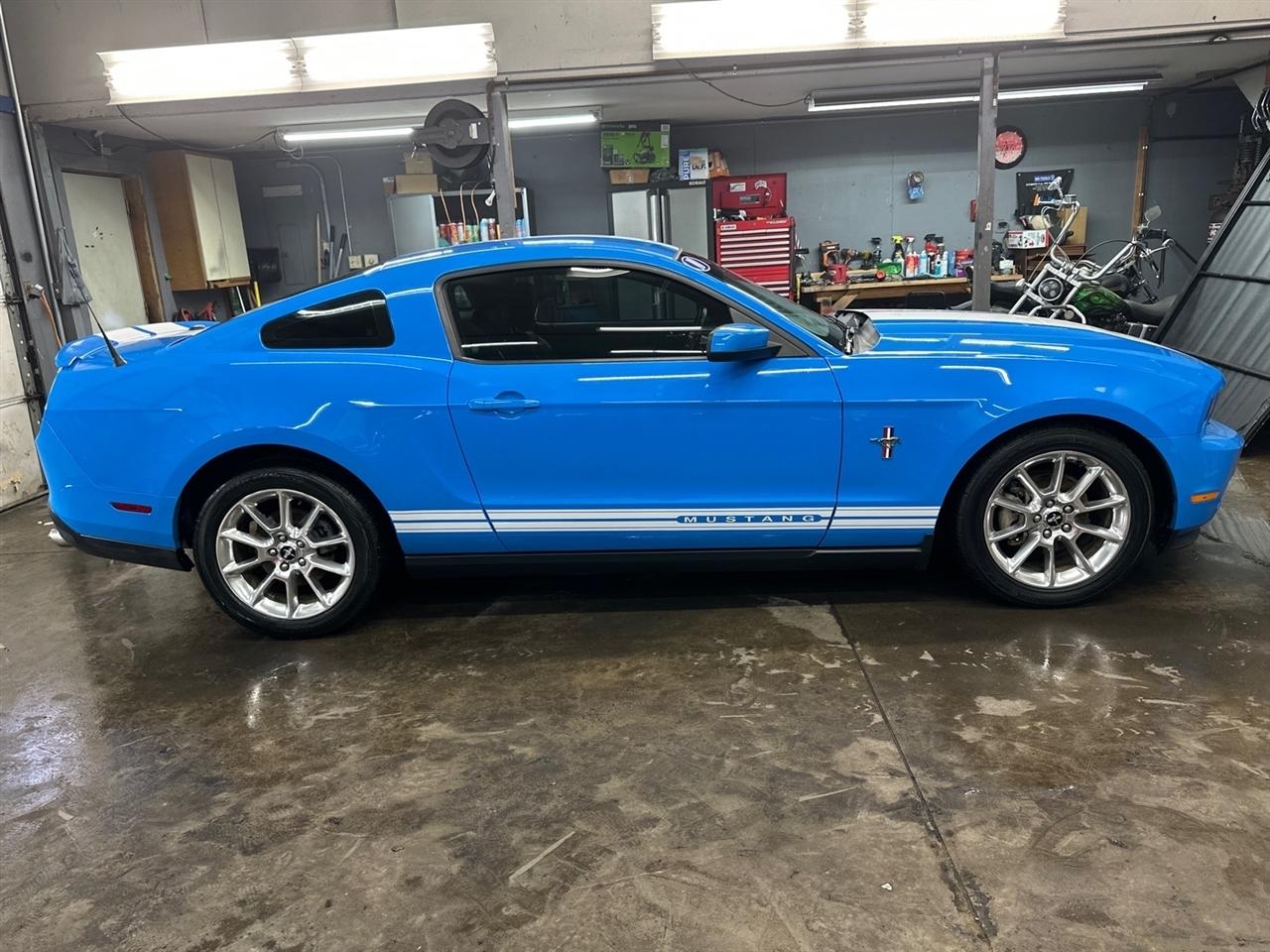 Ford Mustang 2dr Cpe V6 2010
