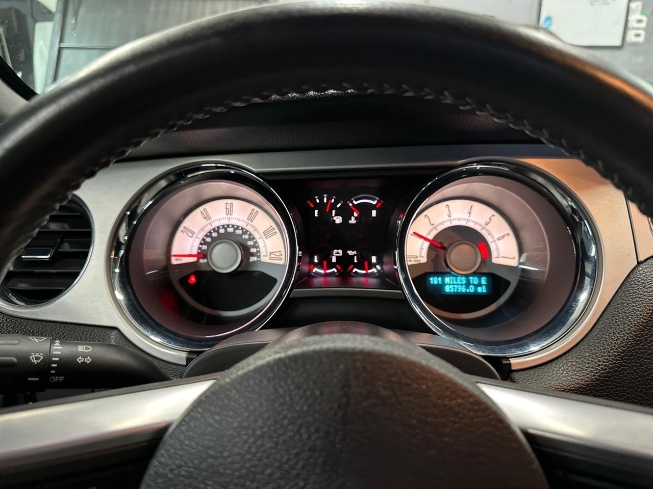 Ford Mustang 2dr Cpe V6 2010