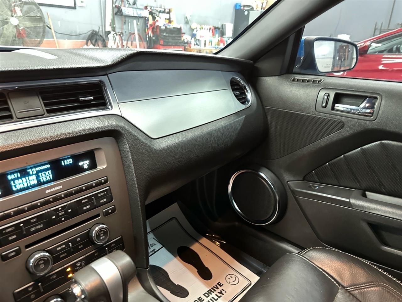 Ford Mustang 2dr Cpe V6 2010