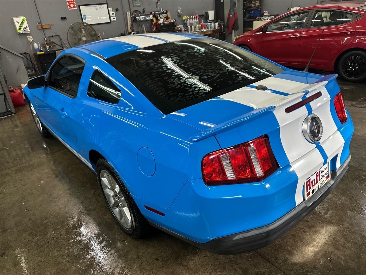 Ford Mustang 2dr Cpe V6 2010