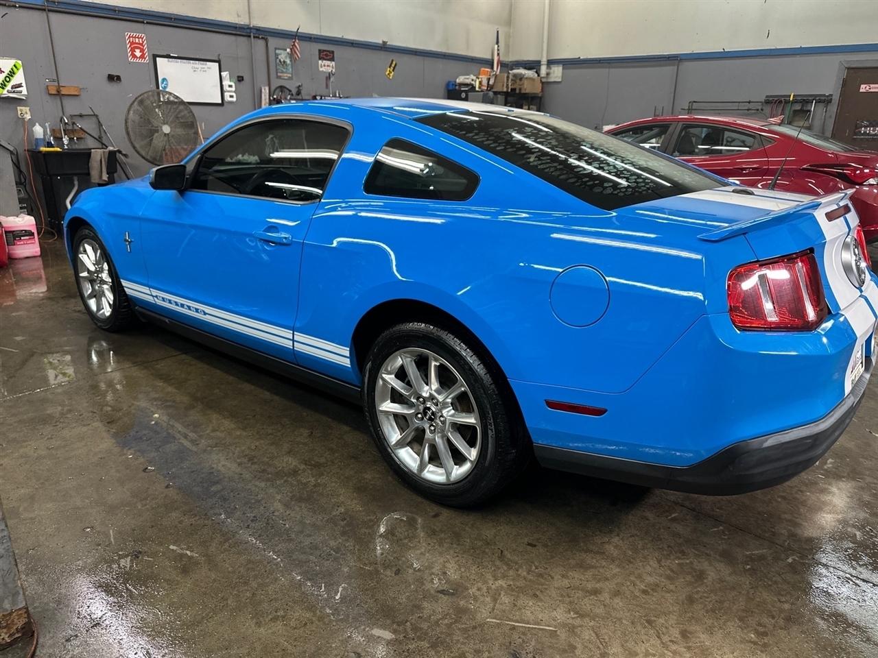 Ford Mustang 2dr Cpe V6 2010