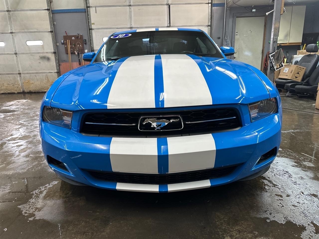 Ford Mustang 2dr Cpe V6 2010