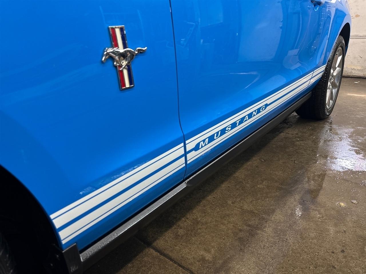 Ford Mustang 2dr Cpe V6 2010