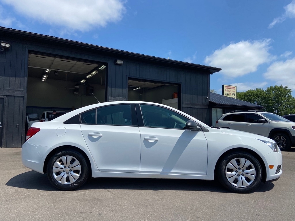 Chevrolet Cruze 4dr Sdn Auto LS 2014 Chevrolet Cruze 4dr Sdn Auto LS 2014